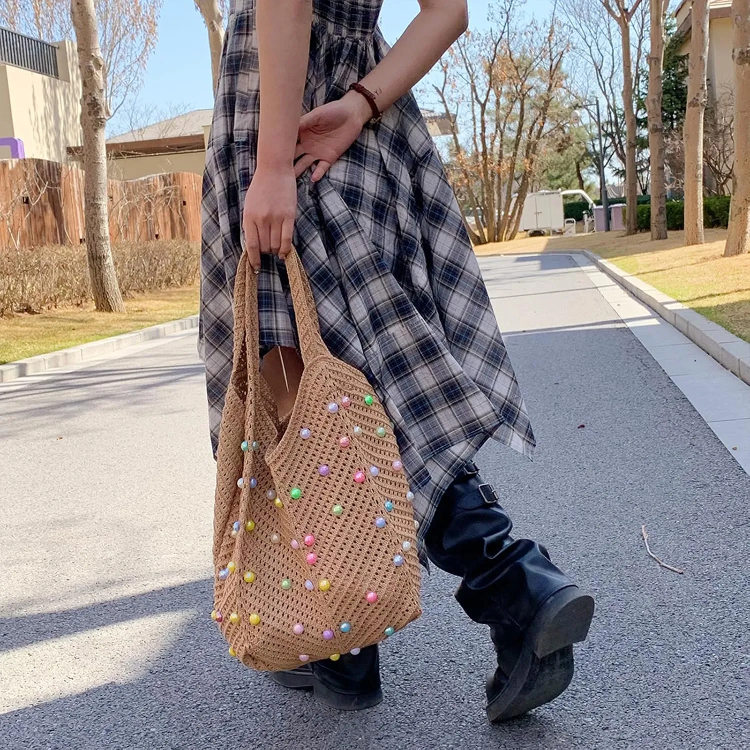 Crochet Beach Bag Cute Boho Knit Tote Bag with Colored Beads Aesthetic Woven Shoulder Handbags