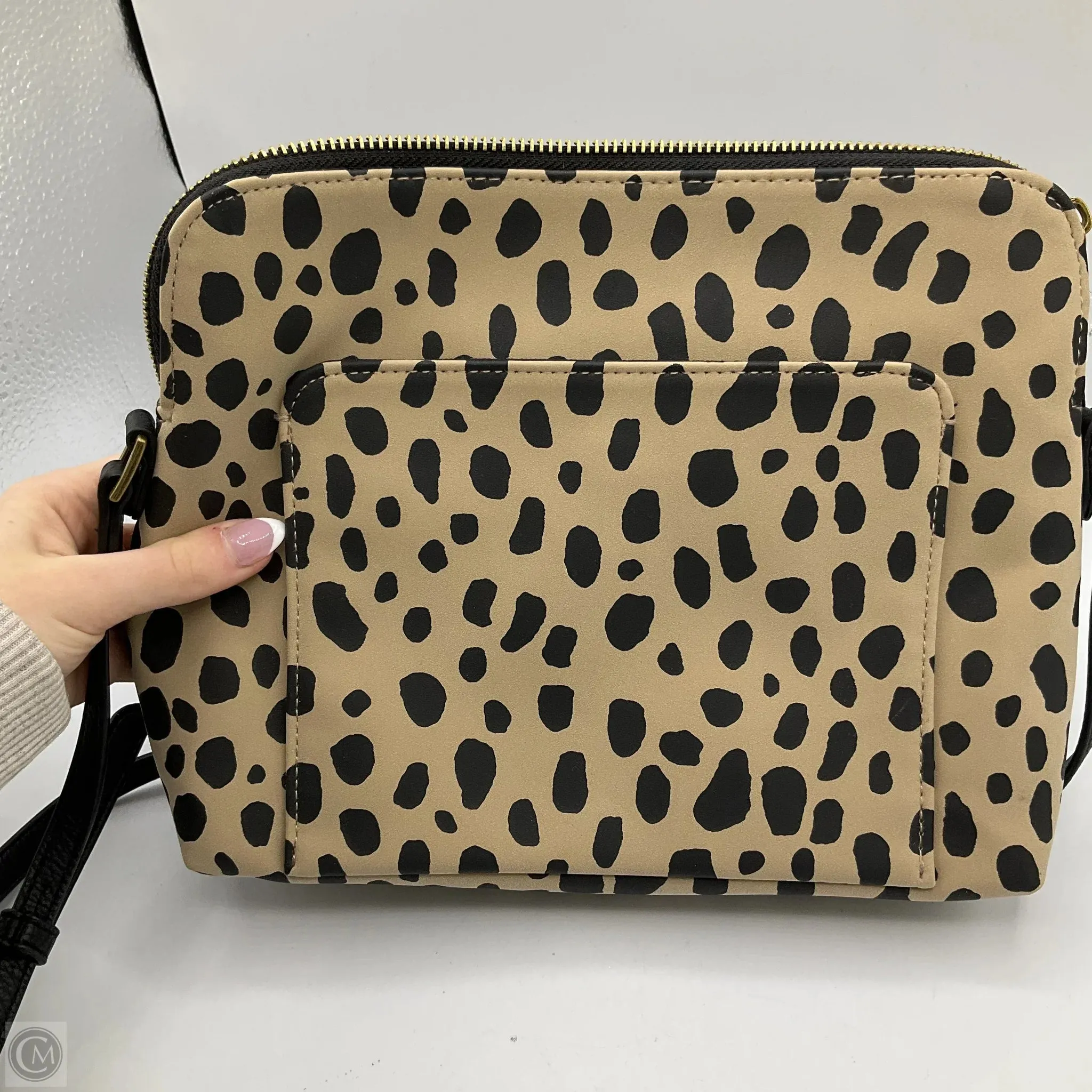 Crossbody By Universal Thread, Size: Medium