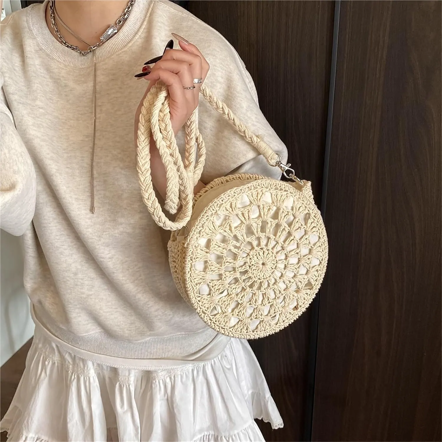 Fashion Hollow Out Shoulder Bags Casual Straw Crossbody Small Round Purse Tassel Messenger Handbags Bolsa
