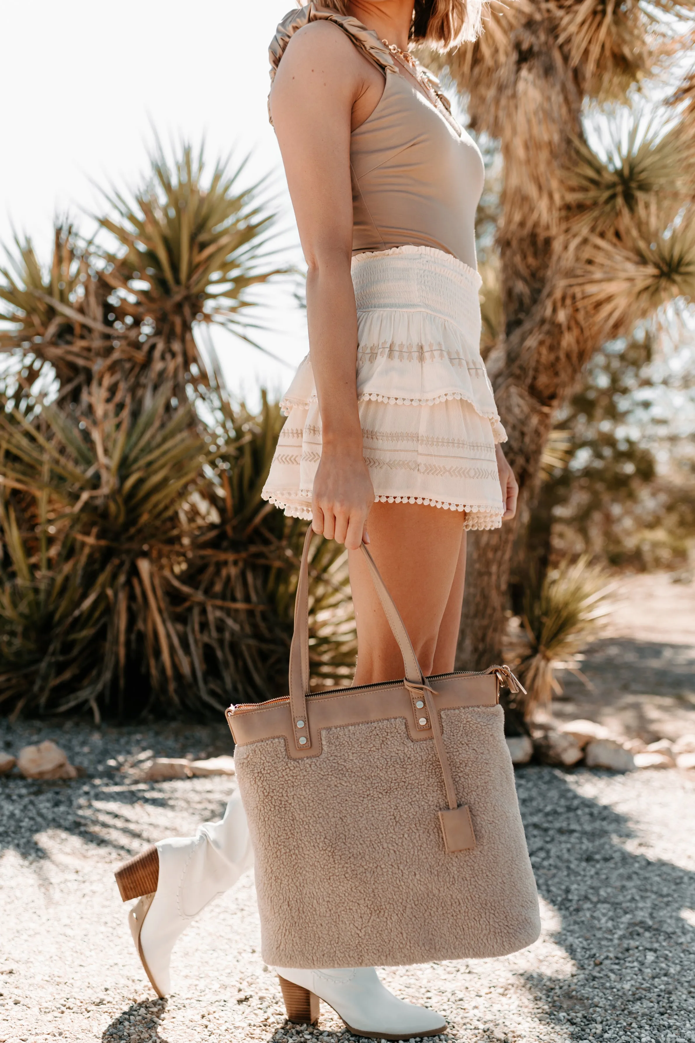 Highland Hopes Sherpa Tote (Taupe)