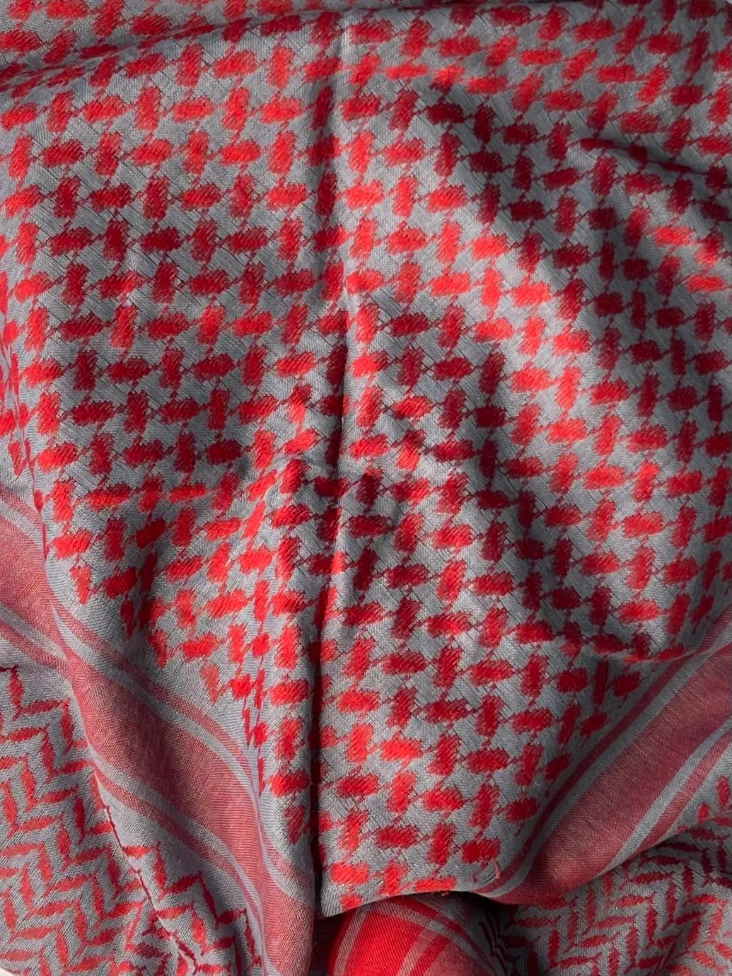 Kiffeyeh bag -Grey & Red
