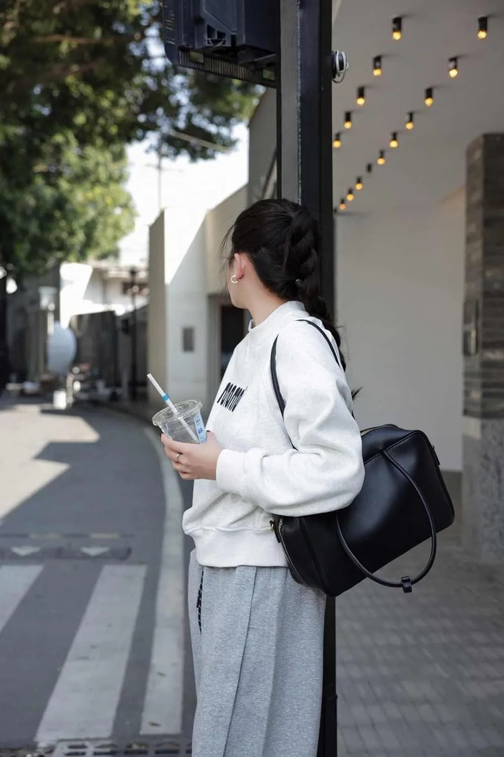 Linea Eleganza — Classic Genuine Leather Bag with Adjustable Strap