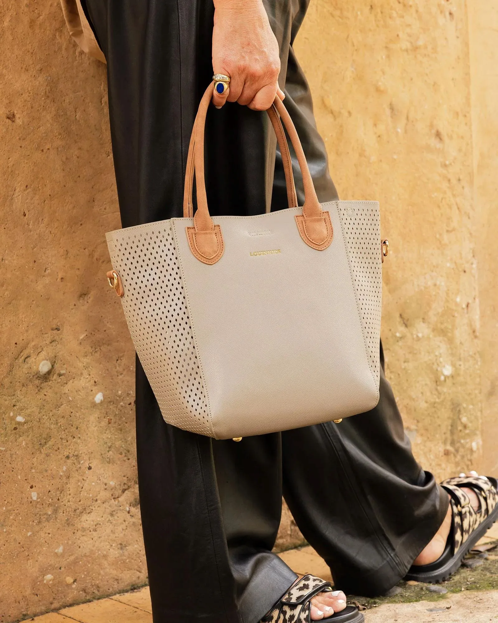 LOUENHIDE Dublin Tote - Chai
