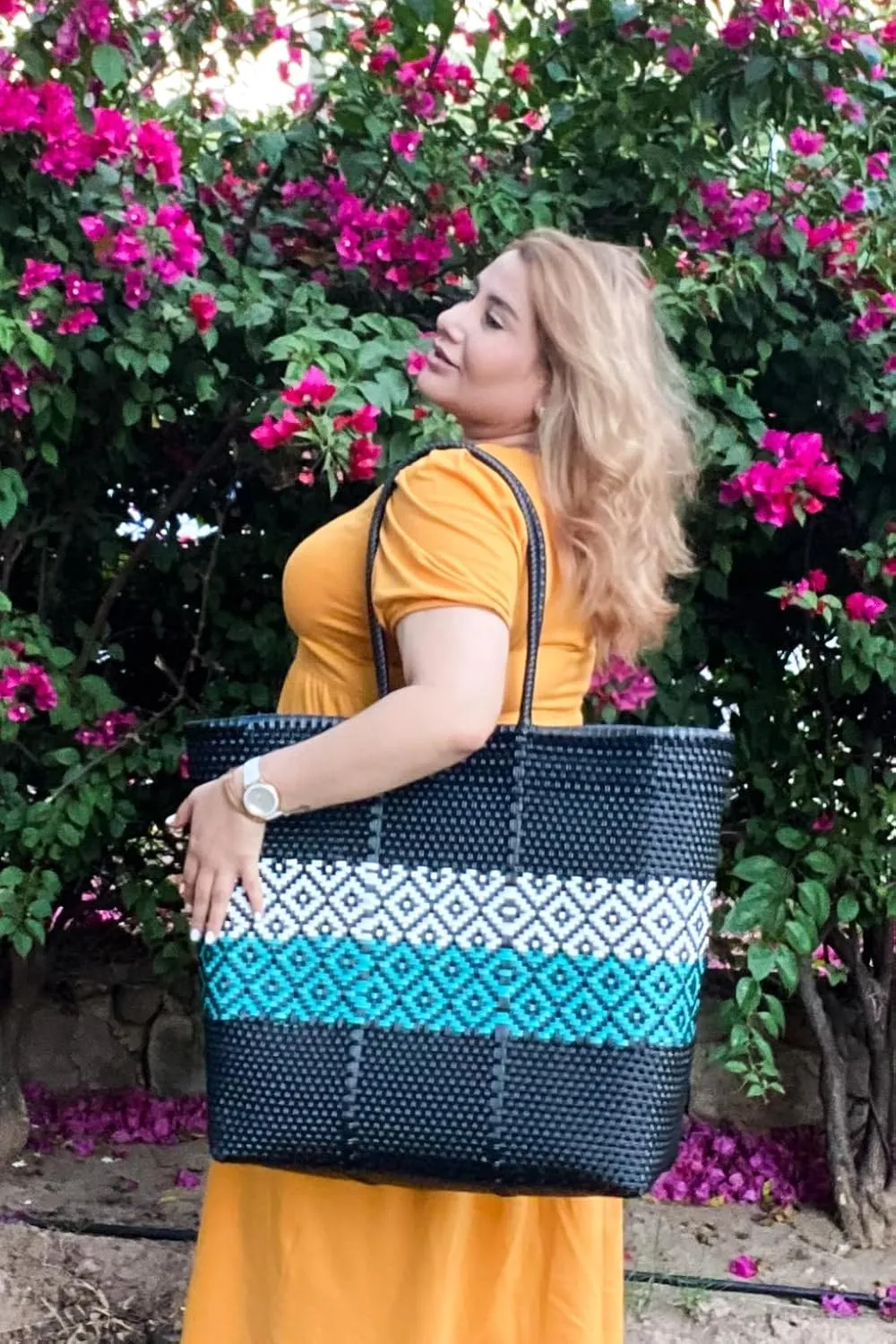 Oversized Plastic Large Handwoven Mexican Tote Beach Bag Water Resistant Ideal for Pool Vacation