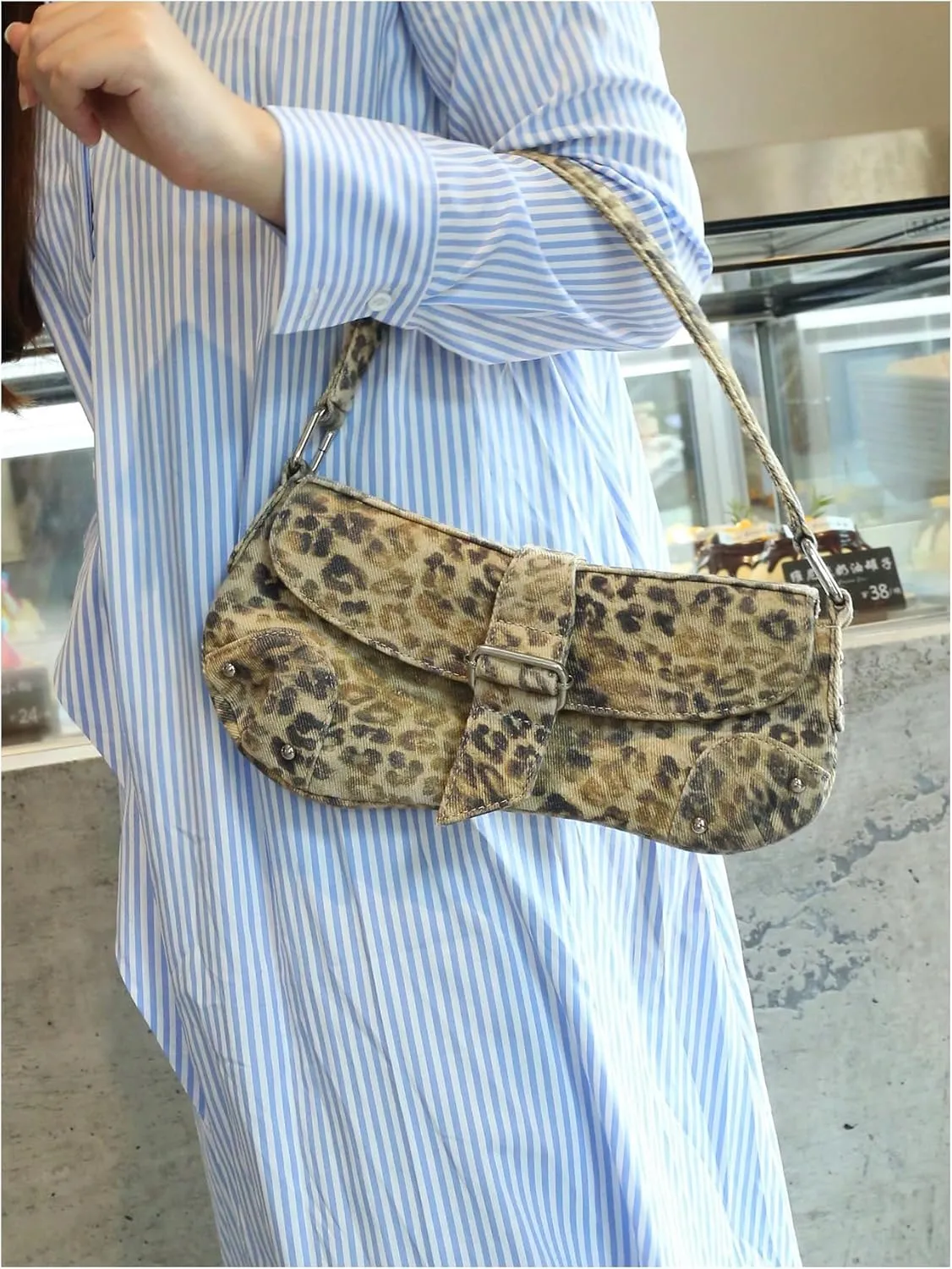 QWINEE Women's Y2K Leopard Print Shoulder Bag Denim Handbags Retro Cheetah Purses Top Handle Buckle Clutch Underarm Bag