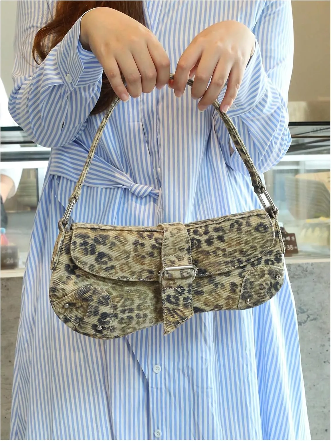 QWINEE Women's Y2K Leopard Print Shoulder Bag Denim Handbags Retro Cheetah Purses Top Handle Buckle Clutch Underarm Bag