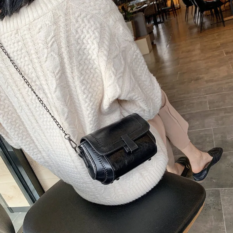 realaiot  Vintage Chain Crossbody Bag, Mini Faux Leather Shoulder Bag, Women's  Magnetic Button Flap Purses