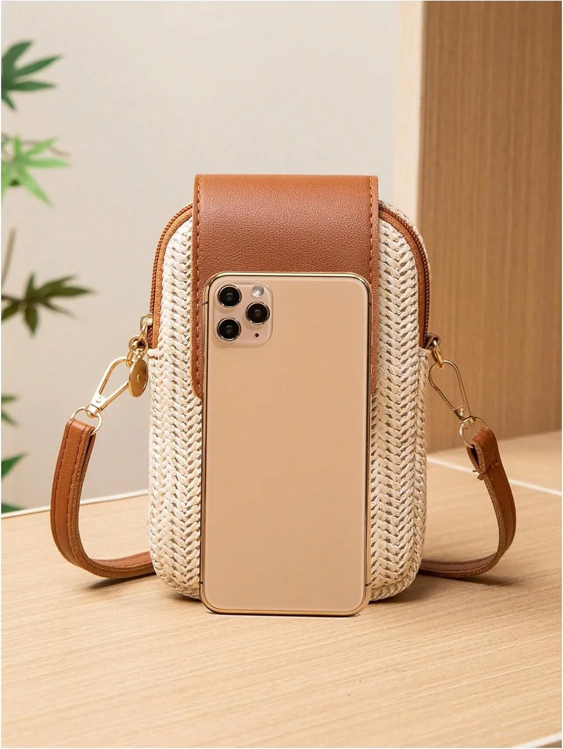 SHENHE Women's Boho Small Crossbody Bag Straw Travel Vacation Cell Phone Purse Wallet Mini Sling Bag