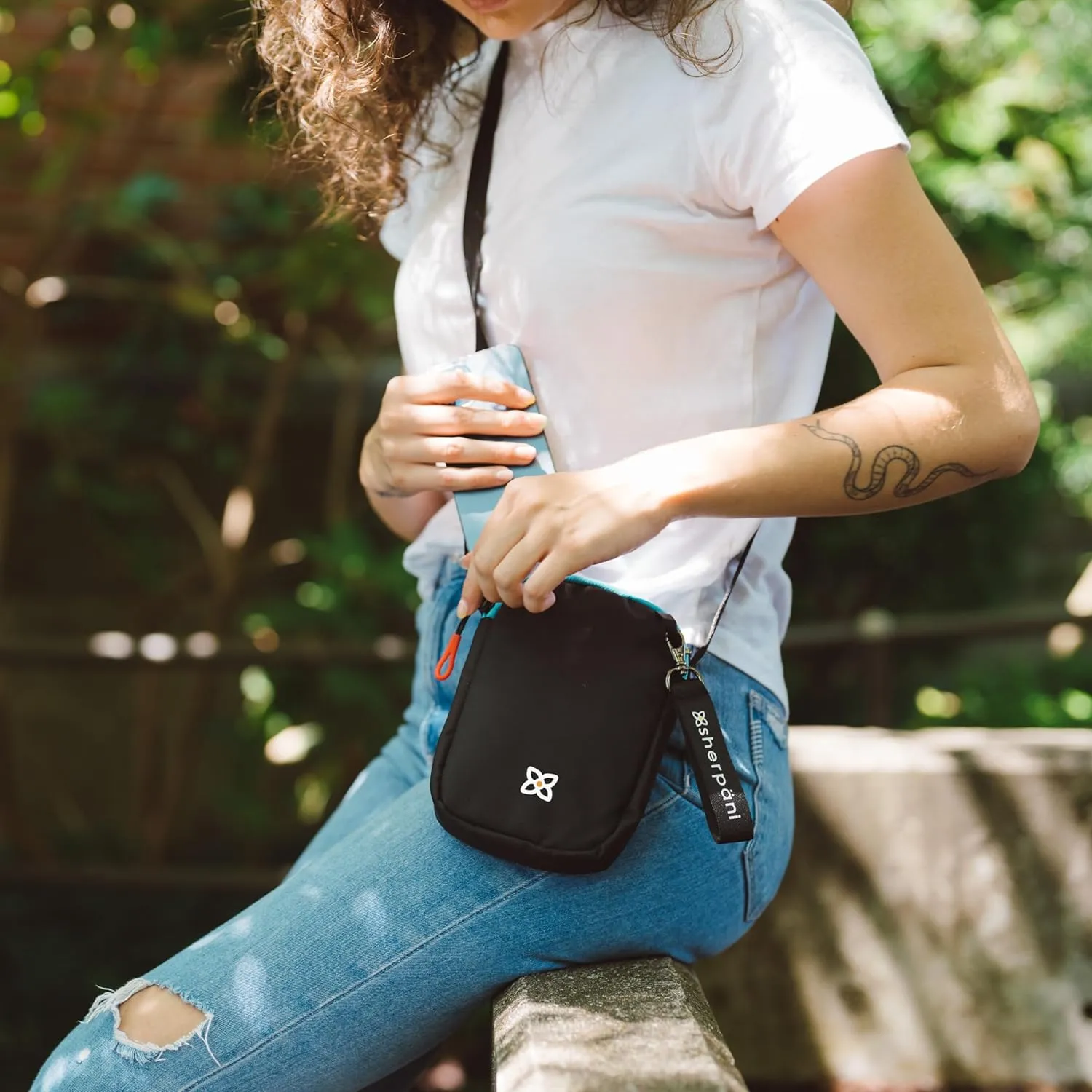Sherpani Rogue, Mini Crossbody Bag, Shoulder Bag, Cross Body Purse, Crossbody Bags for Women, Travel Bag