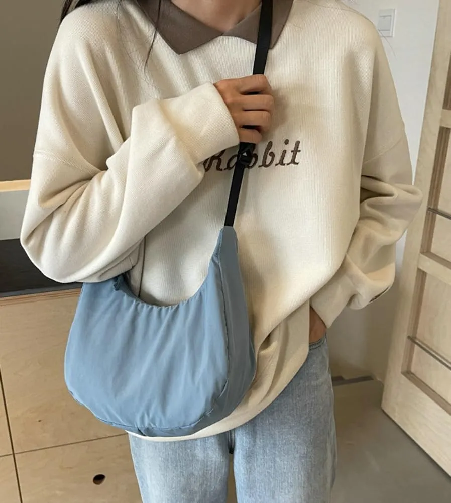 Small Crescent Handbag for Women Cute Nylon Crossbody Bag Half Moon Y2K Underarm Shoulder Bag with Adjustable Strap