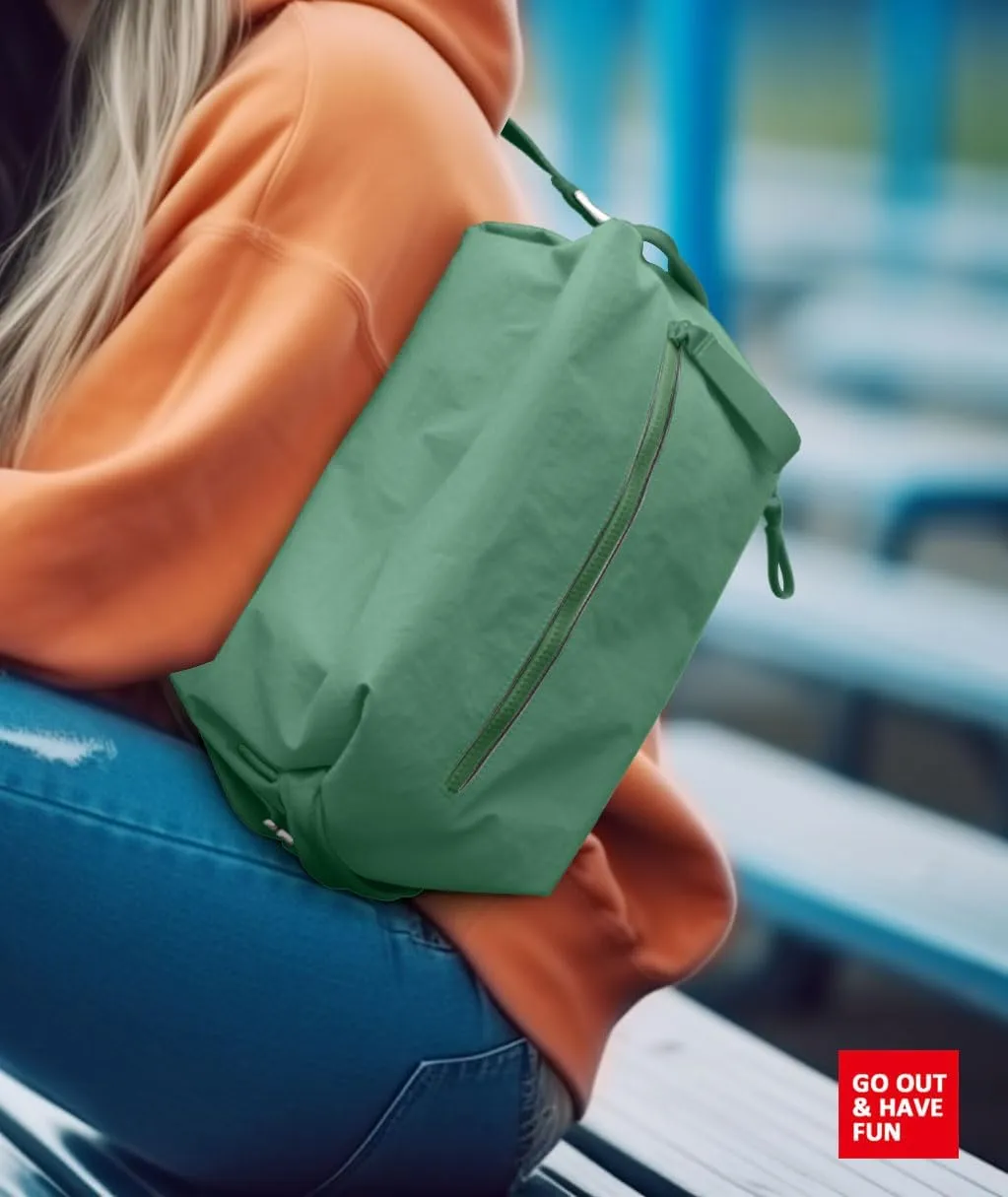 Small Gym Bag for women men, Stylish Compact Sports Bag, Small Duffle Bag Crossbody Bags for women men, Suitable For Gym Work Fitness Travel, 3 in 1 Duffle Bags