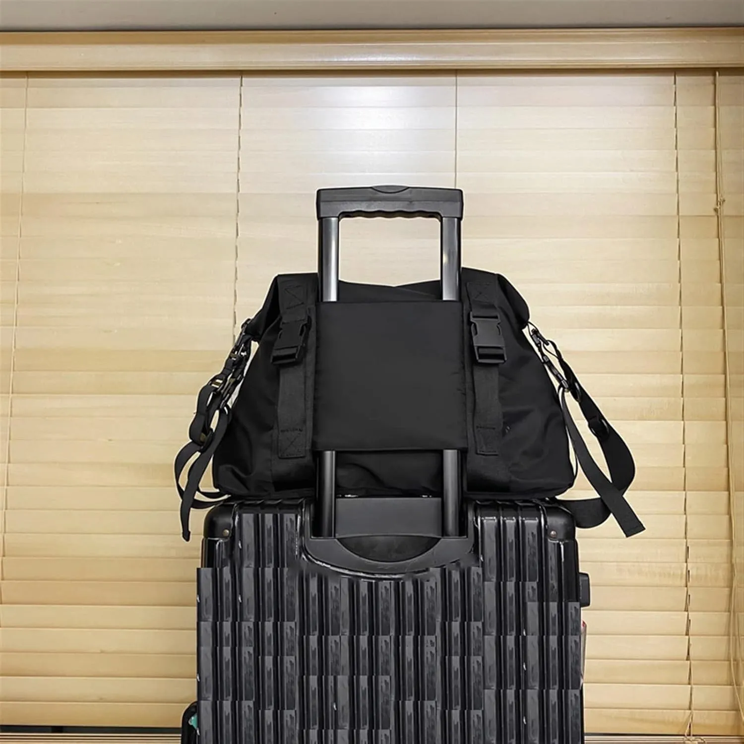 Travel Duffel Bags Multi-Function Handbag for Women Travel Bag Unisex Single Shoulder Bag Ladies Sports Bag Weekend Casual Men Crossbody Bag(Black)