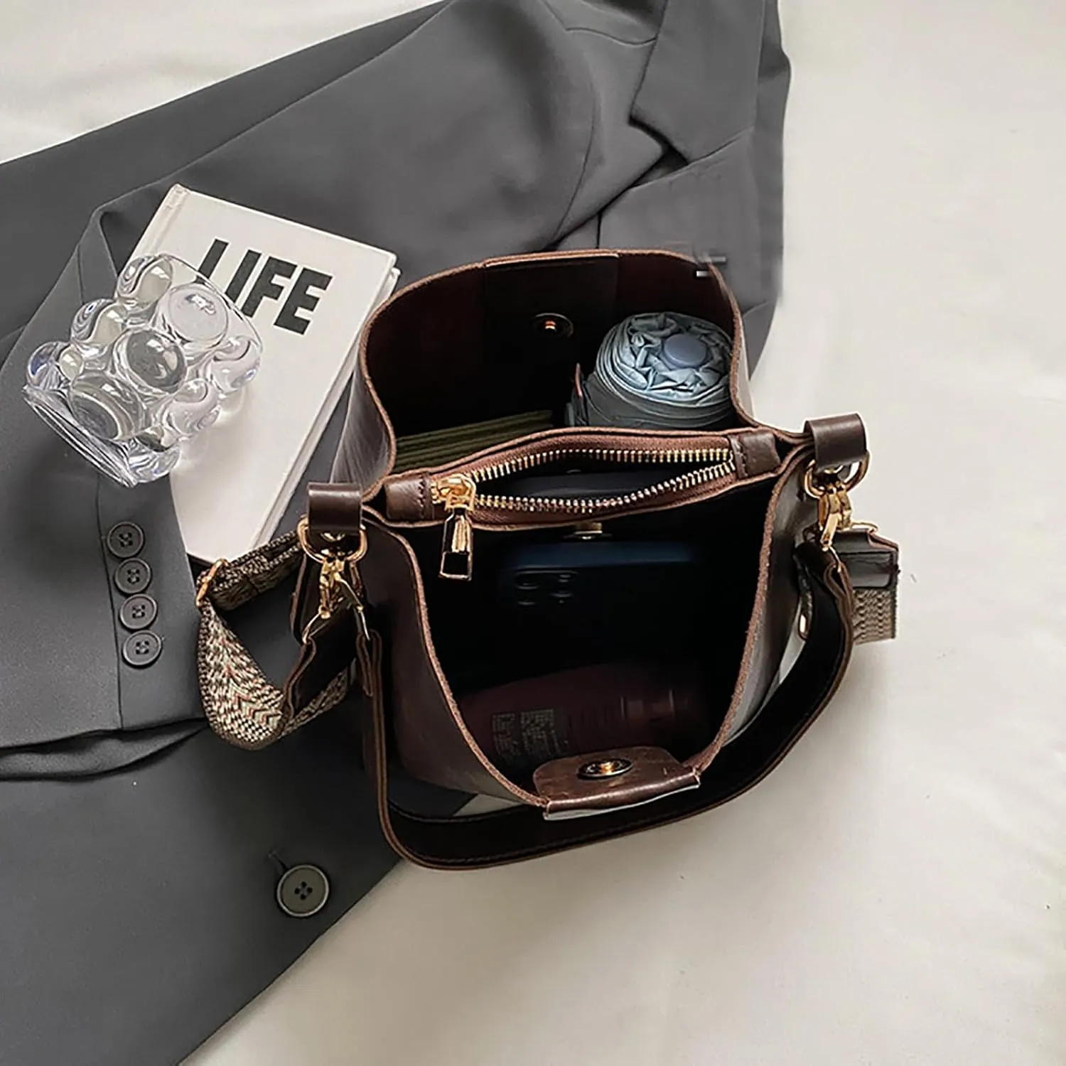 Versatile Vintage Barrel Bag with Wide Shoulder Strap Retro Crossbody Purse for Women (Black)